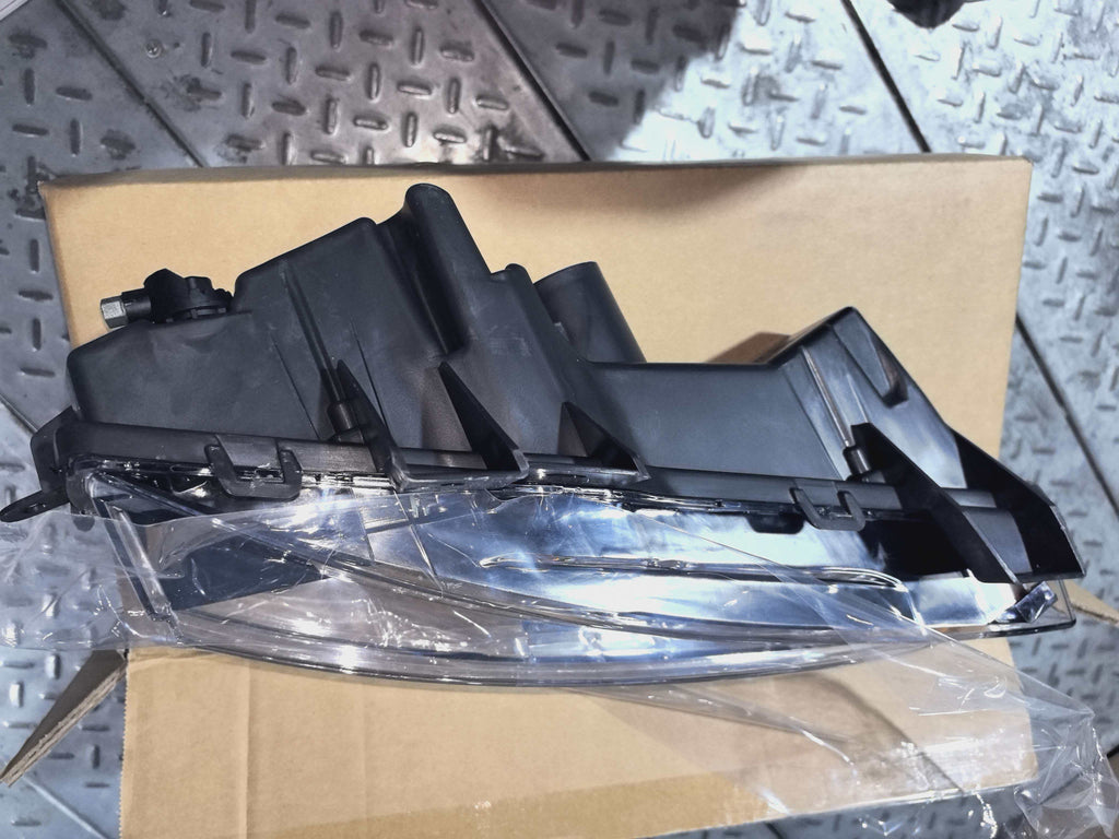 Tesla Lamp Assembly Fascia Lamp Front Fog Light Model 3/Y