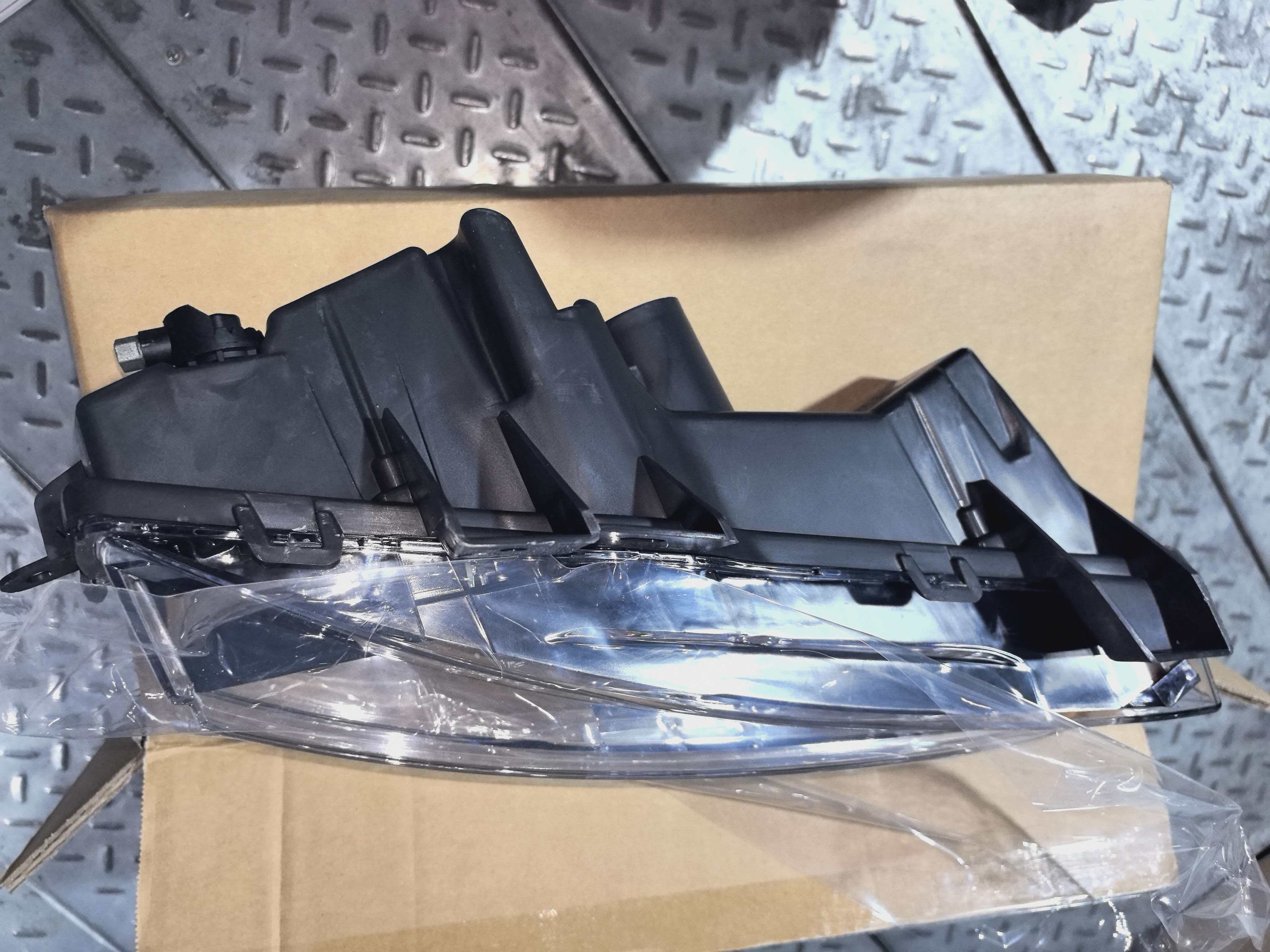 Tesla Lamp Assembly Fascia Lamp Front Fog Light Model 3/Y